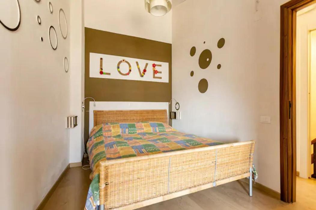 Stanza Con Terrazzo Vista Lago - Lakeholiday Кастель-ди-Тора Экстерьер фото